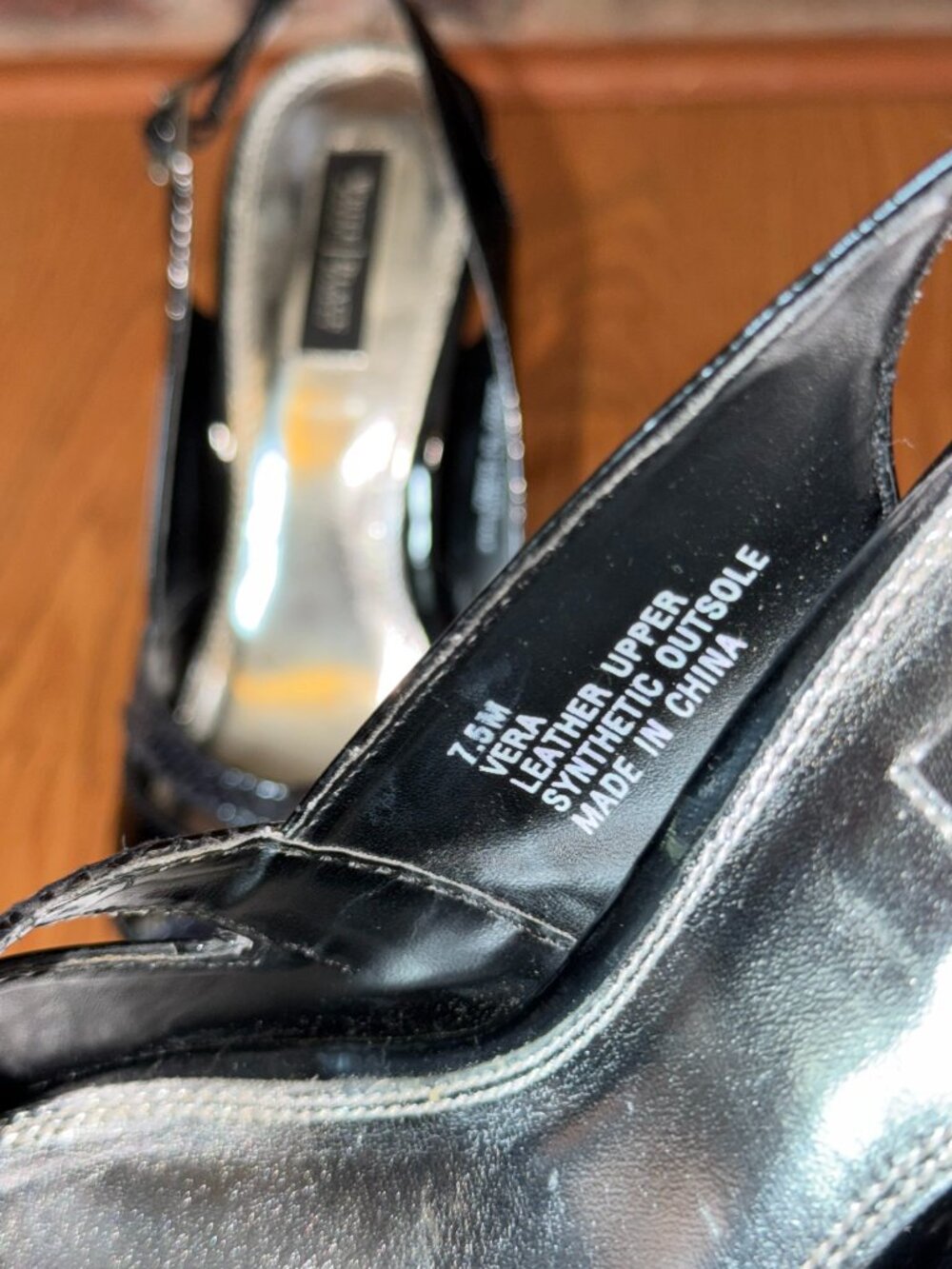 White House Black Market Vera Slingback Stiletto Pumps • Black • Size 7.5 - Picture 12 of 12